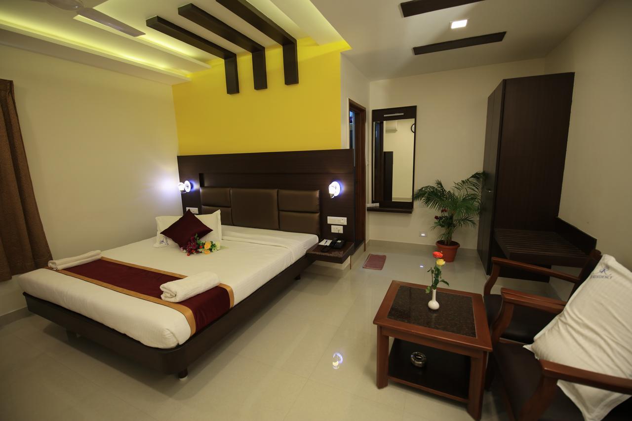 Kr Residency Hotel Kanadukattan Exterior photo