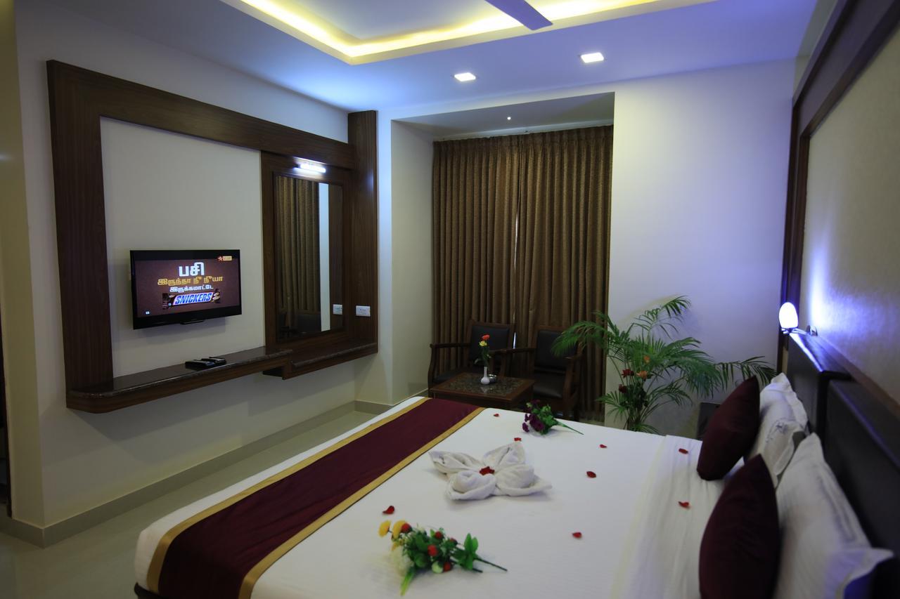 Kr Residency Hotel Kanadukattan Exterior photo
