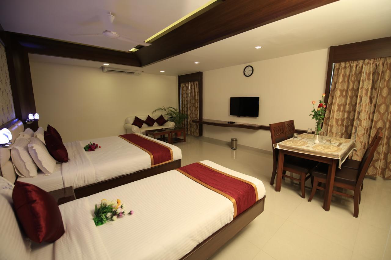 Kr Residency Hotel Kanadukattan Exterior photo