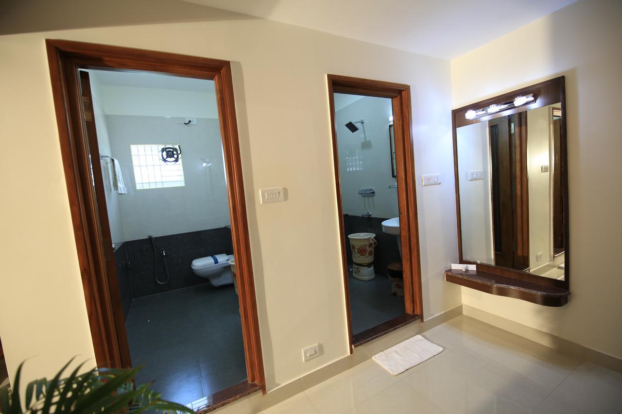 Kr Residency Hotel Kanadukattan Exterior photo