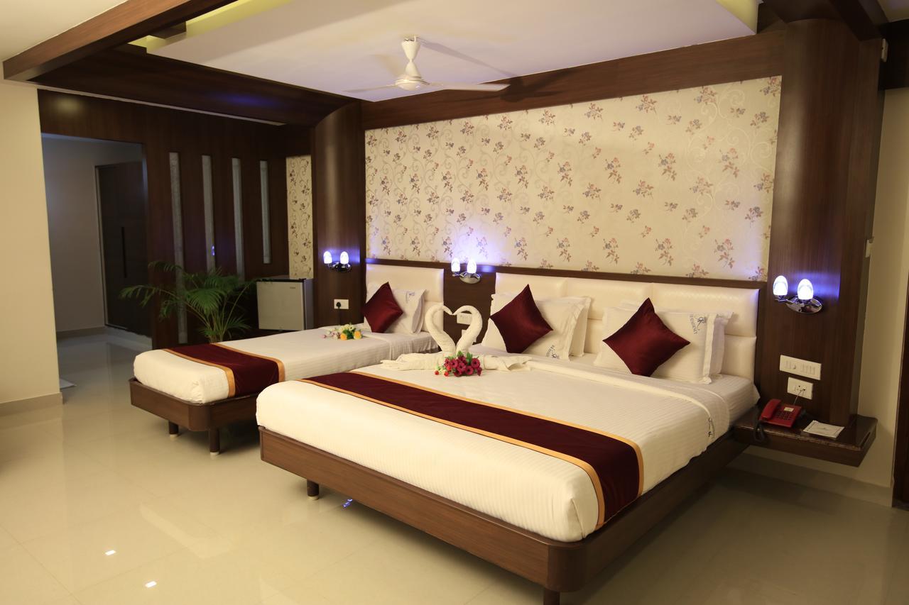 Kr Residency Hotel Kanadukattan Exterior photo