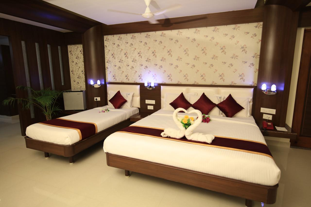 Kr Residency Hotel Kanadukattan Exterior photo